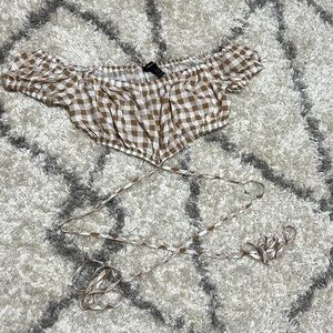 Over the shoulder cropped blouse